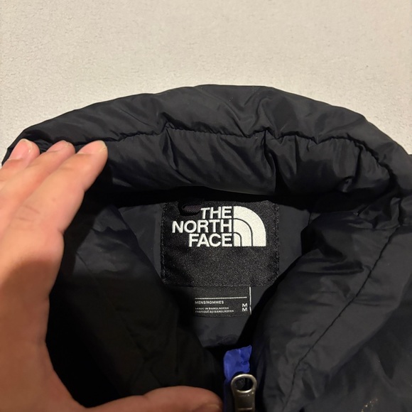 The North Face Nuptse 700 Vest Men's Medium Blue Goose Down Puffer Full Zip - Picture 3 of 8
